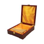 ⁦سكواري كريستال اواردس مع وودين باسي⁩ - الصورة ⁦5⁩