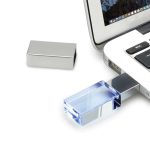 ⁦محركات أقراص فلاش USB كريستال⁩ - الصورة ⁦8⁩