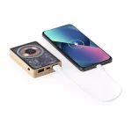 ⁦باوربانك مغناطيسي سريع بالشحن اللاسلكي 15W بغطاء من الخيزران – 10,000 mAh⁩ - الصورة ⁦5⁩