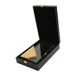 ⁦جوائز كريستال مستطيلة مع قاعدة خشبية في علبة هاردبورد⁩ - الصورة ⁦4⁩