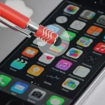 ⁦أقلام معدنية ستايلس مع دوار علوي بتصميم موجي – زر ضغط (حبر أزرق)⁩ - الصورة ⁦7⁩