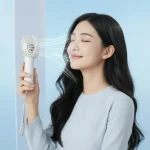 ⁦مروحة يد محمولة مع حبل تعليق (Lanyard)⁩ - الصورة ⁦2⁩