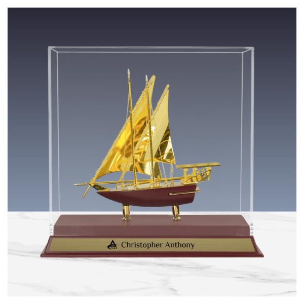 UAE Golden Dhow Memento