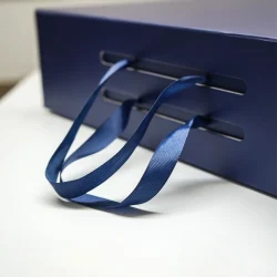 Foldable Gift Box View