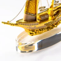 Golden Boat-Shaped Memento in Metal with Glass Base - Image 4
